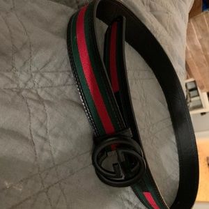 Sz 28-32 Gucci black red belt